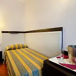 Memphis Hotel
