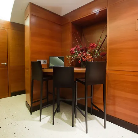 Memphis Hotell 4*
